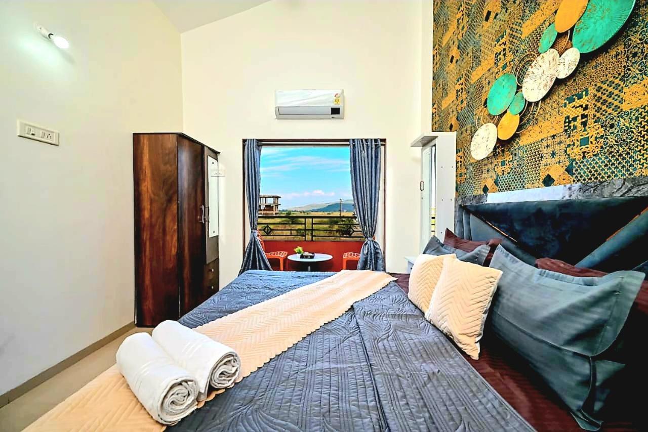 Ll Empyrean Stay Ll Airawat Villa Ll 2Bhk Ll Ac Ll Private Pool Ll Wifi Ll Lonavala Exteriér fotografie